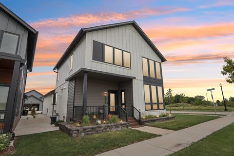 Photo of 4238 E Lake Vista Blvd, Oak Creek, WI 53154 (MLS # 1942512)