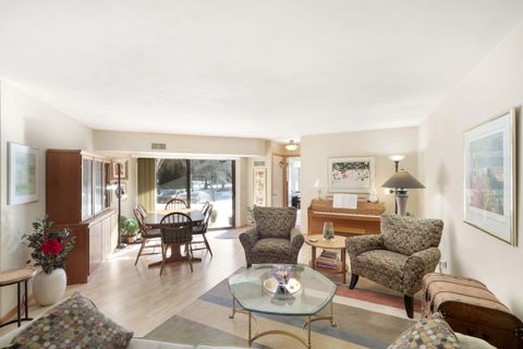 Photo of 1600 W Green Tree Rd, Glendale, WI 53209 (MLS # 1949048)