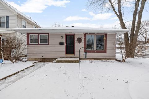 Photo of 4939 N 126th St, Butler, WI 53007 (MLS # 1947301)