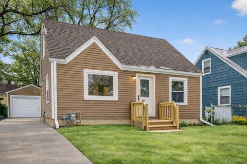 Photo of 5273 N 51st Blvd, Milwaukee, WI 53218 (MLS # 1951488)