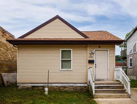 Photo of 1309 Villa St, Racine, WI 53403 (MLS # 1976194)