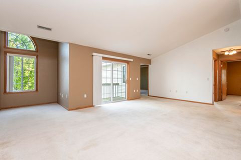 Photo of 1301 College Ave, South Milwaukee, WI 53172 (MLS # 1933681)