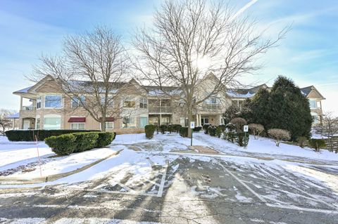 Photo of 7045 S Riverwood Blvd, Franklin, WI 53132 (MLS # 1948971)