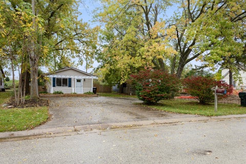 Photo of 1425 Ellis Ave, Caledonia, WI 53402 (MLS # 1985208)