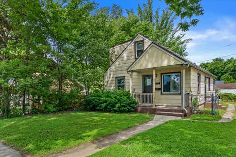 Photo of 3368 S Chase Ave, Milwaukee, WI 53207 (MLS # 1967961)