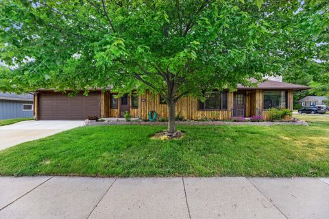 Photo of 1116 E Racine Ave, Waukesha, WI 53186 (MLS # 1966861)