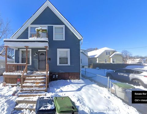 Photo of 3059 N 10th Ln, Milwaukee, WI 53206 (MLS # 1948424)