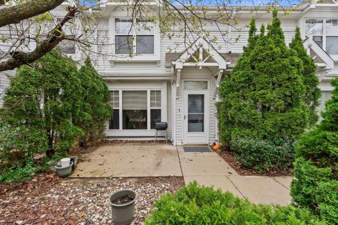 Photo of 6168 S Creekside Dr, Cudahy, WI 53110 (MLS # 1958135)