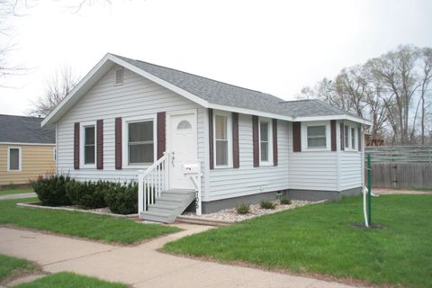 Photo of 705 Livingston St, La Crosse, WI 54603 (MLS # 1946823)