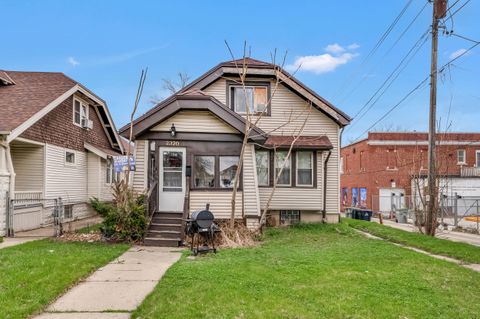 Photo of 2320 N 47th St, Milwaukee, WI 53210 (MLS # 1958232)