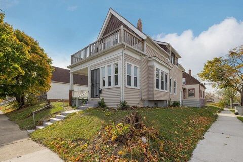 Photo of 3279 N 21st St, Milwaukee, WI 53206 (MLS # 1946213)