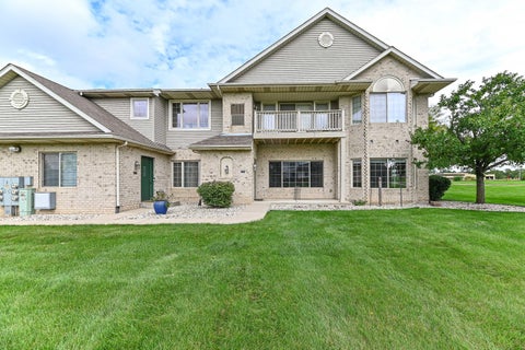 Photo of 6815 53rd St, Kenosha, WI 53144 (MLS # 1981593)