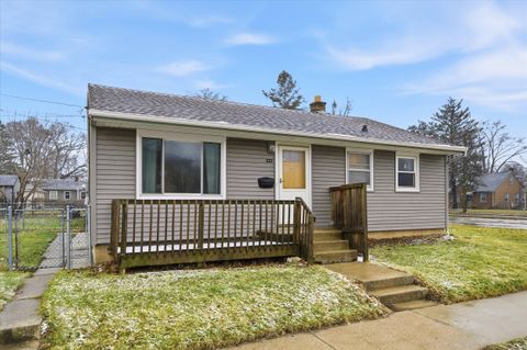 Photo of 4380 N 51st Blvd, Milwaukee, WI 53216 (MLS # 1953811)