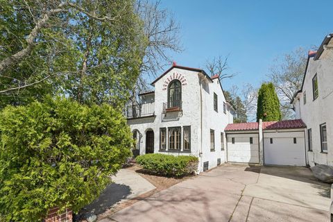 Photo of 5758 N Santa Monica Blvd, Whitefish Bay, WI 53217 (MLS # 1960751)