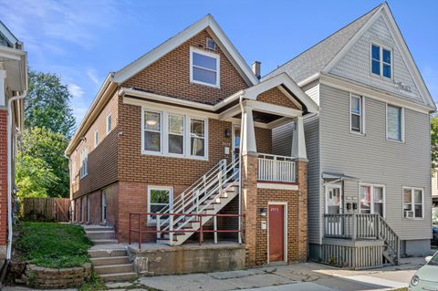 Photo of 2473 N Dousman St, Milwaukee, WI 53212 (MLS # 1938865) Photo of 2473 N Dousman St, Milwaukee, WI 53212 (MLS # 1938865)