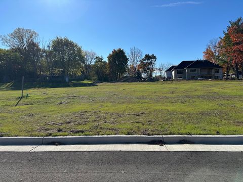 Photo of Lt8 S Ridgewood Dr, Franklin, WI 53132 (MLS # 1940476) Photo of Lt8 S Ridgewood Dr, Franklin, WI 53132 (MLS # 1940476)