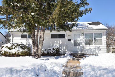 Photo of 8106 W Herbert Ave, Milwaukee, WI 53218 (MLS # 1954174)