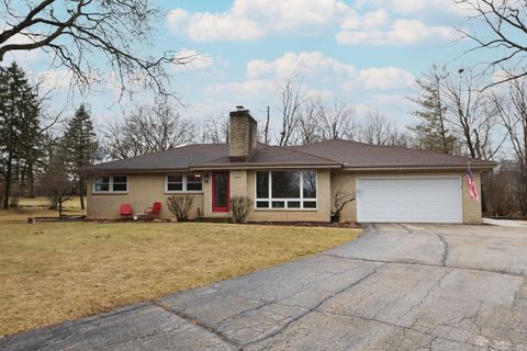 Photo of 4565 Meadow View East -, Brookfield, WI 53005 (MLS # 1953162)