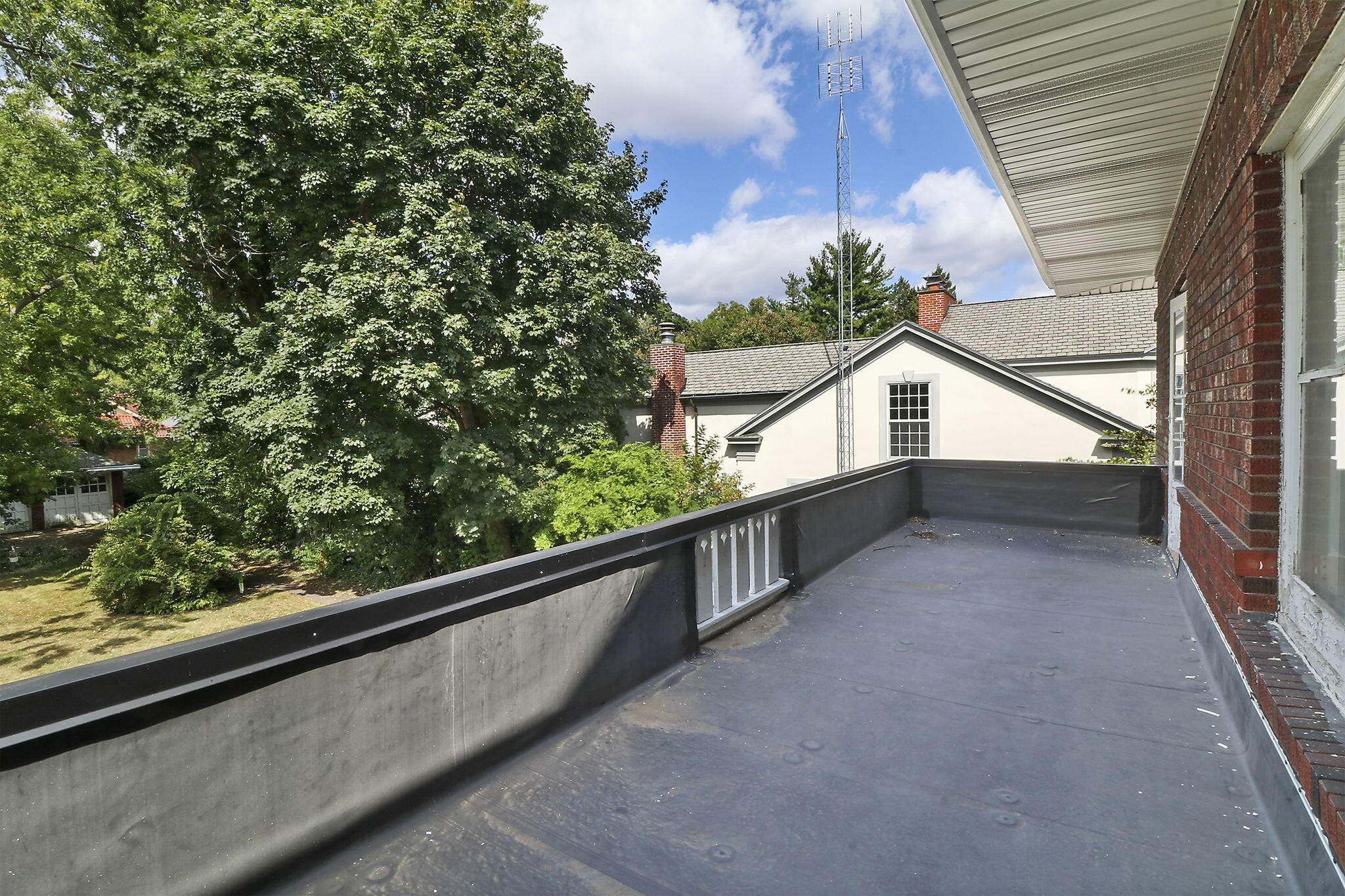 Kenosha, Wisconsin 53143, United States, 5 Bedrooms Bedrooms, ,3 BathroomsBathrooms,Residential,Active,205031