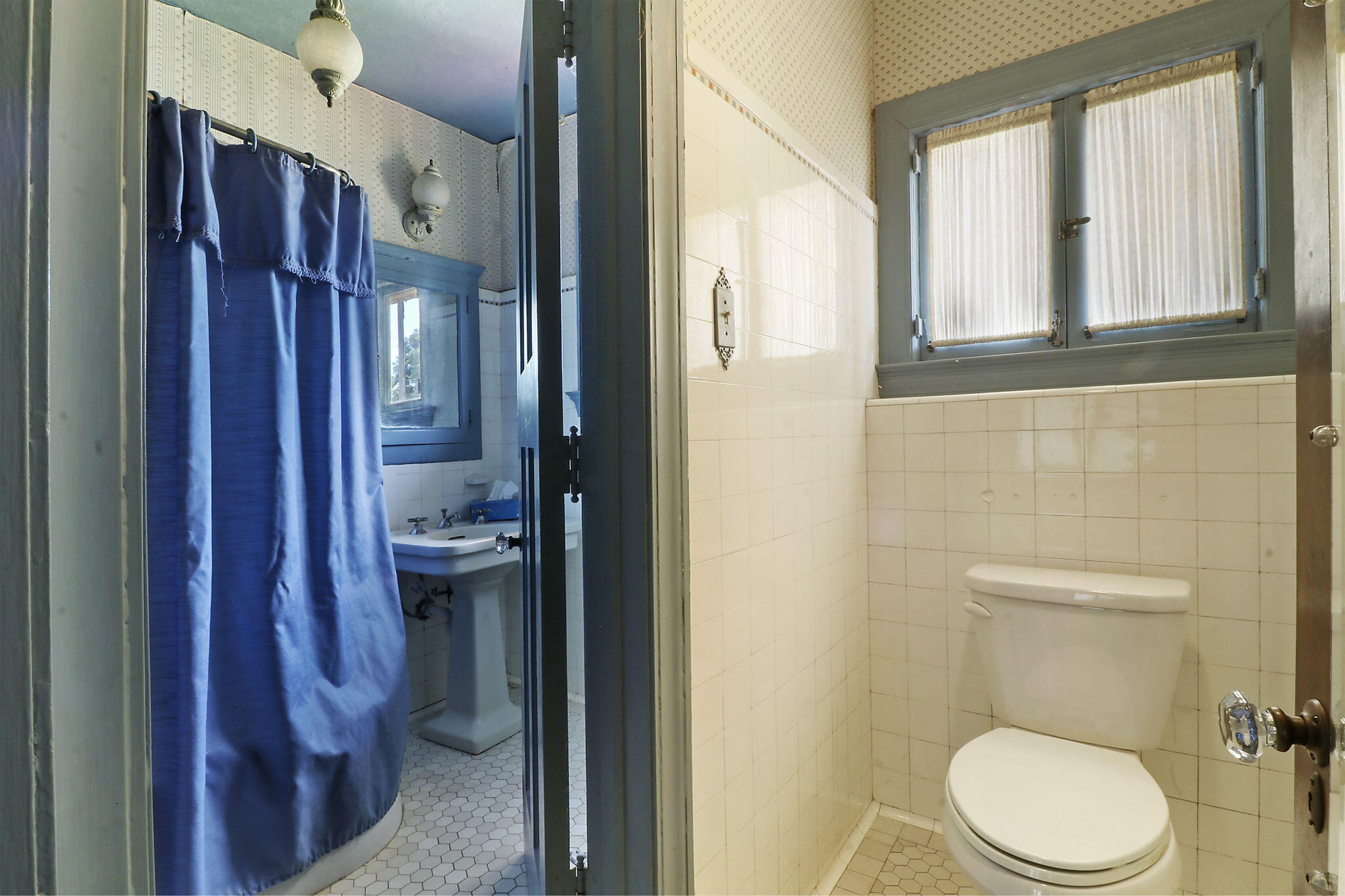 Kenosha, Wisconsin 53143, United States, 5 Bedrooms Bedrooms, ,3 BathroomsBathrooms,Residential,Active,205031