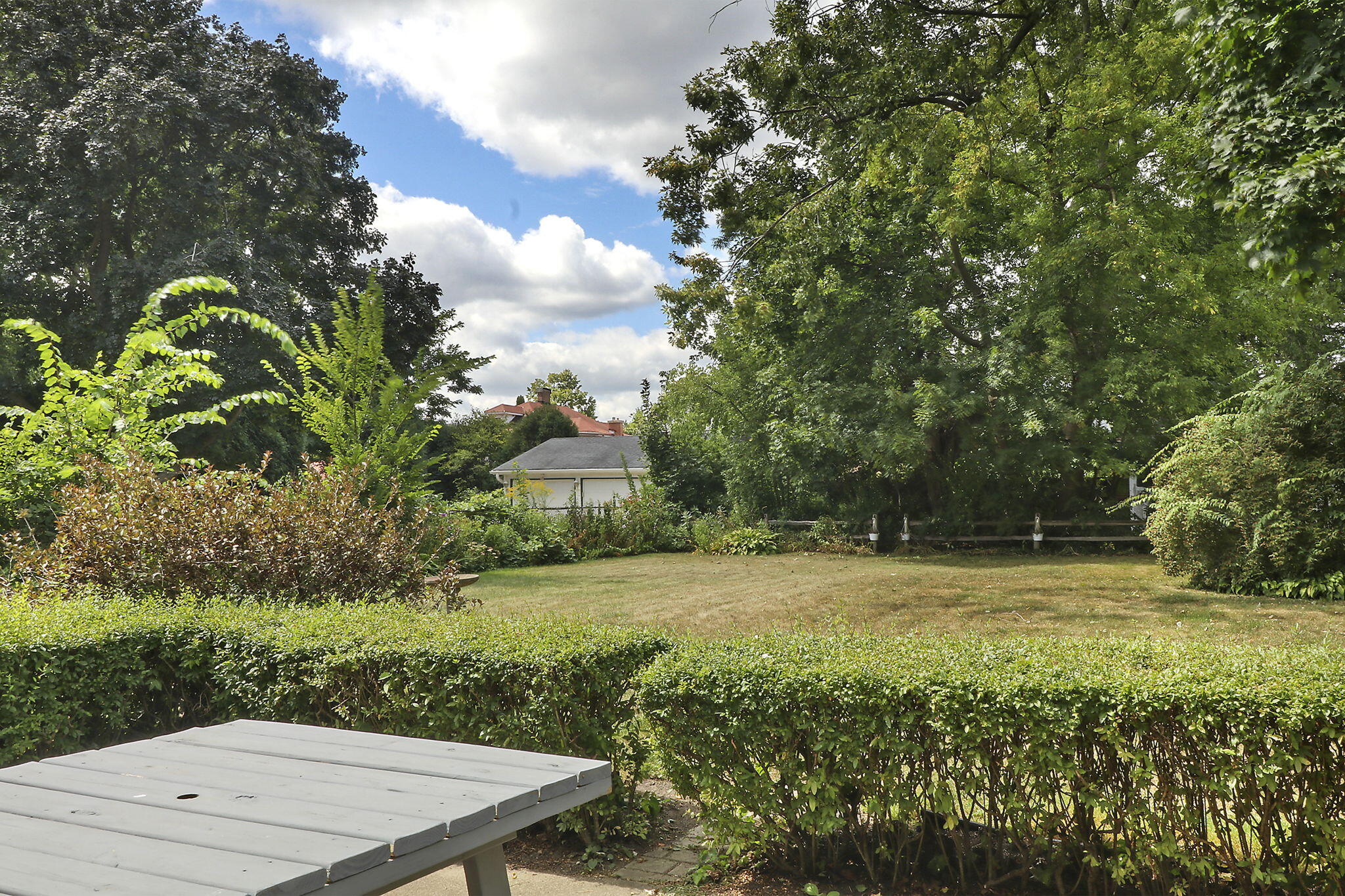 Kenosha, Wisconsin 53143, United States, 5 Bedrooms Bedrooms, ,3 BathroomsBathrooms,Residential,Active,205031