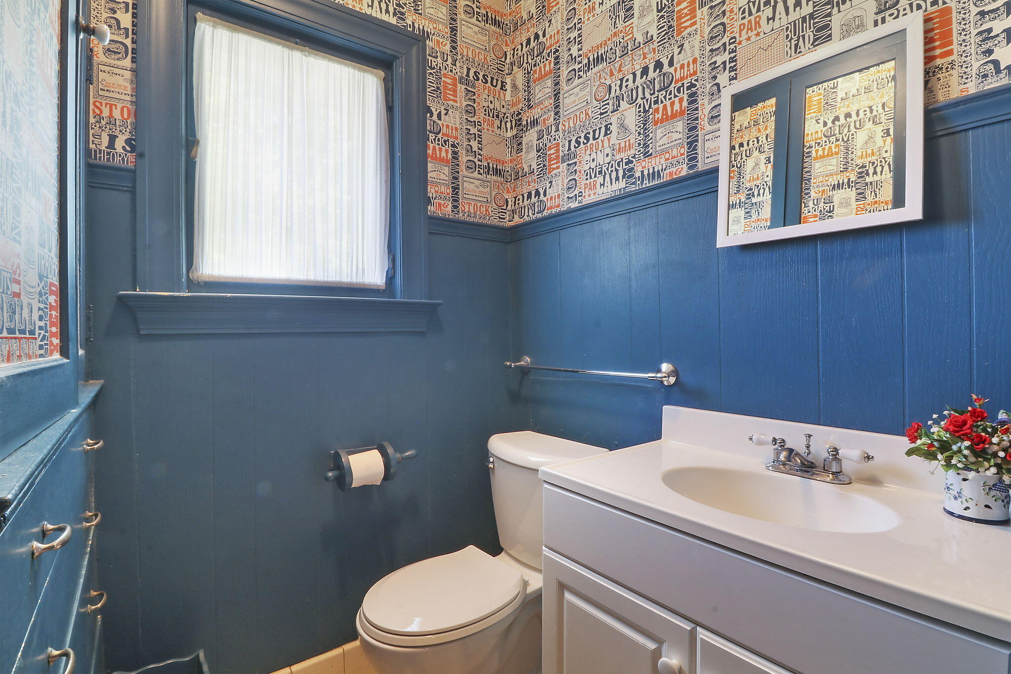 Kenosha, Wisconsin 53143, United States, 5 Bedrooms Bedrooms, ,3 BathroomsBathrooms,Residential,Active,205031