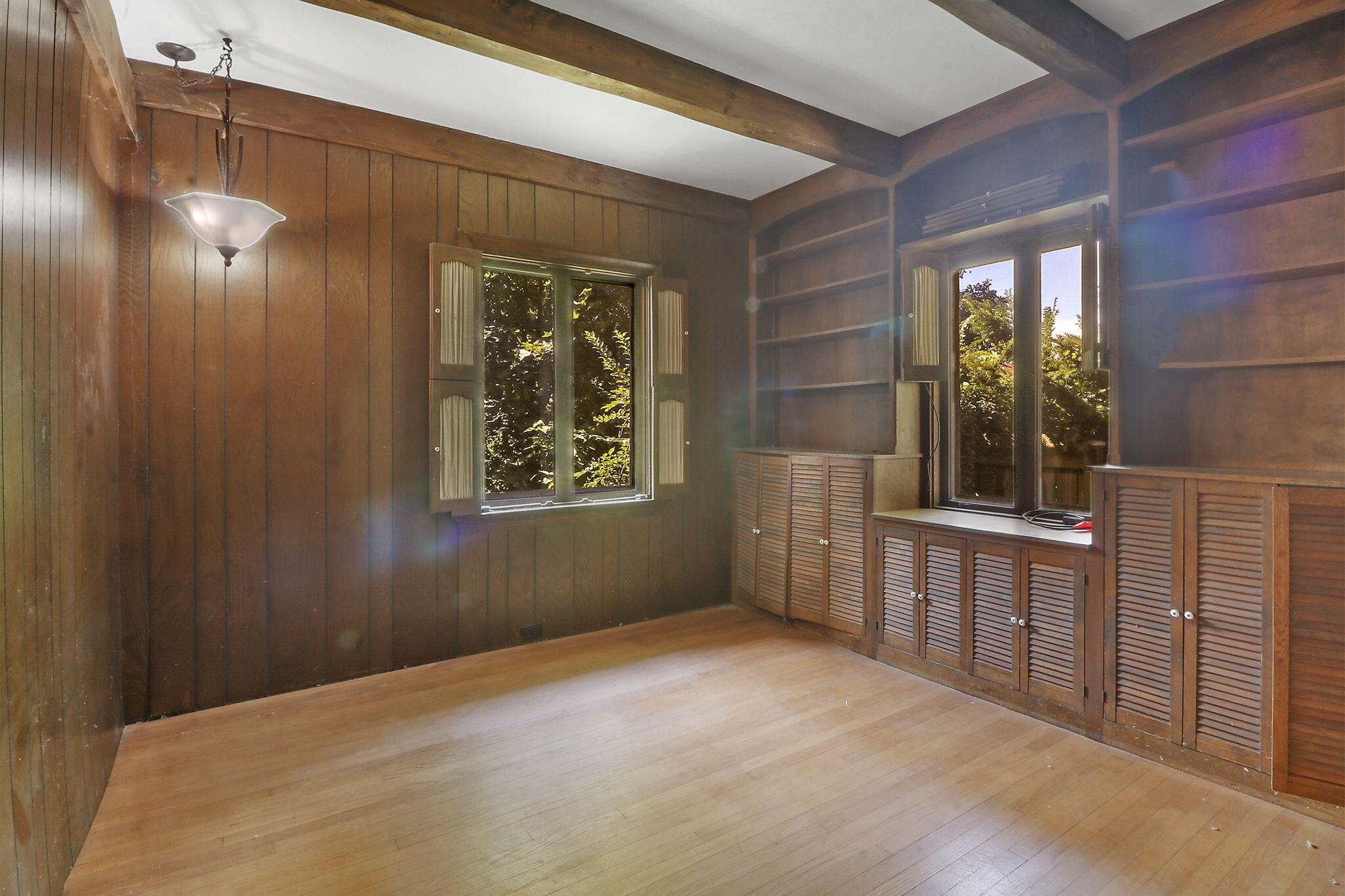 Kenosha, Wisconsin 53143, United States, 5 Bedrooms Bedrooms, ,3 BathroomsBathrooms,Residential,Active,205031