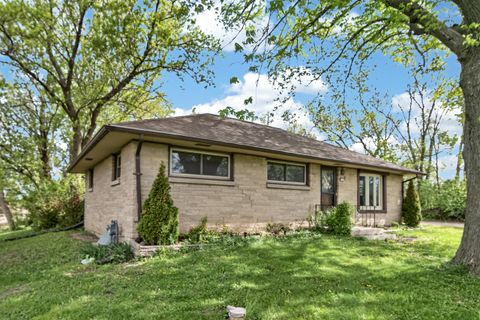 Photo of 3440 W 5 Mile Rd, Raymond, WI 53108 (MLS # 1961194)