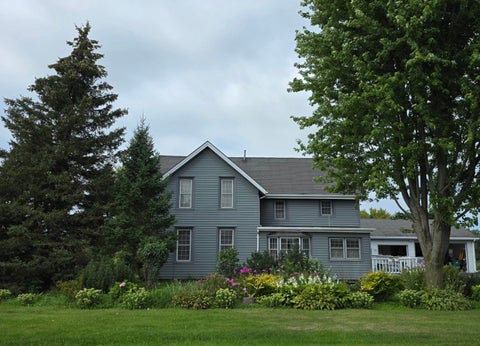 Photo of 6896 Arthur Rd, Hartford, WI 53027 (MLS # 1985799)