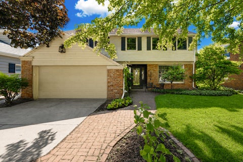 Photo of 6120 N Kent Ave, Whitefish Bay, WI 53217 (MLS # 1968430)