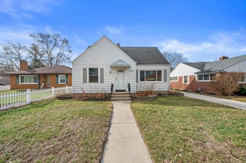 Photo of 1901 74th Pl, Kenosha, WI 53143 (MLS # 1954741)