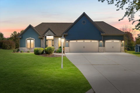 Photo of W352N5974 Nelson Rd, Oconomowoc, WI 53066 (MLS # 1985876)