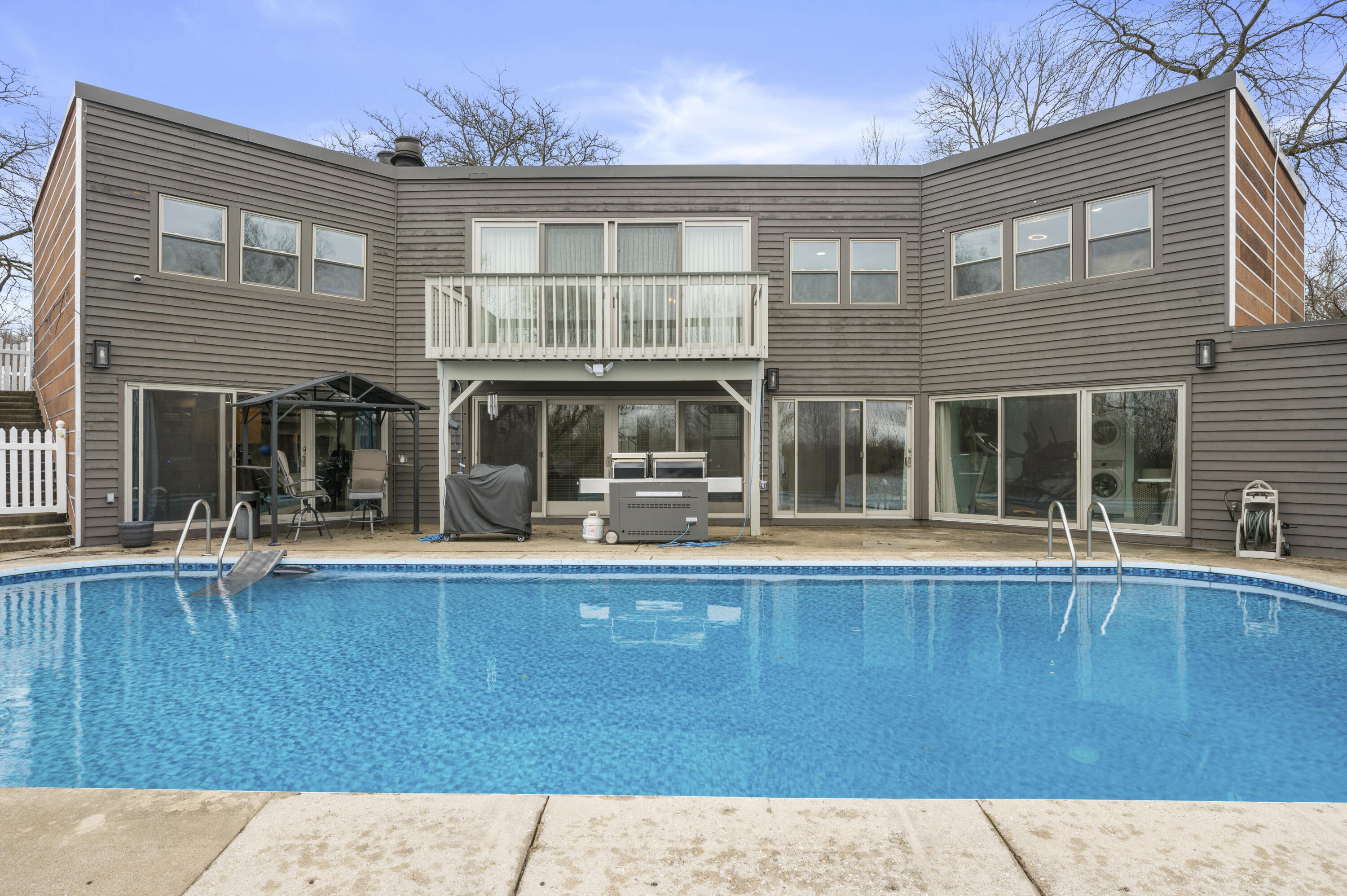 6171 Pleasant Hill Dr