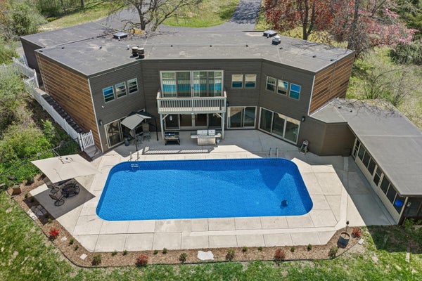 6171 PLEASANT HILL DR, WEST BEND, WI 53095 - Image 528b3f48297438e2273cb43e44d4e0ac/2073657227