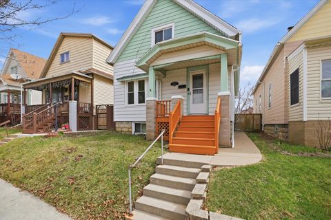 Photo of 1534 S 32nd St, Milwaukee, WI 53215 (MLS # 1956161)