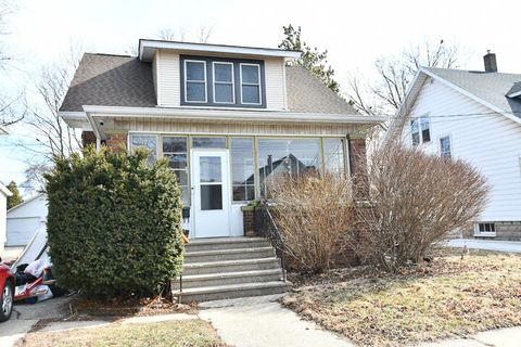 Photo of 6735 27th Ave, Kenosha, WI 53143 (MLS # 1951883)