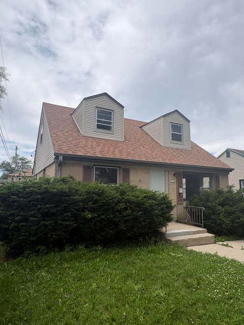 Photo of 7248 W Potomac Ave, Milwaukee, WI 53216 (MLS # 1969920)