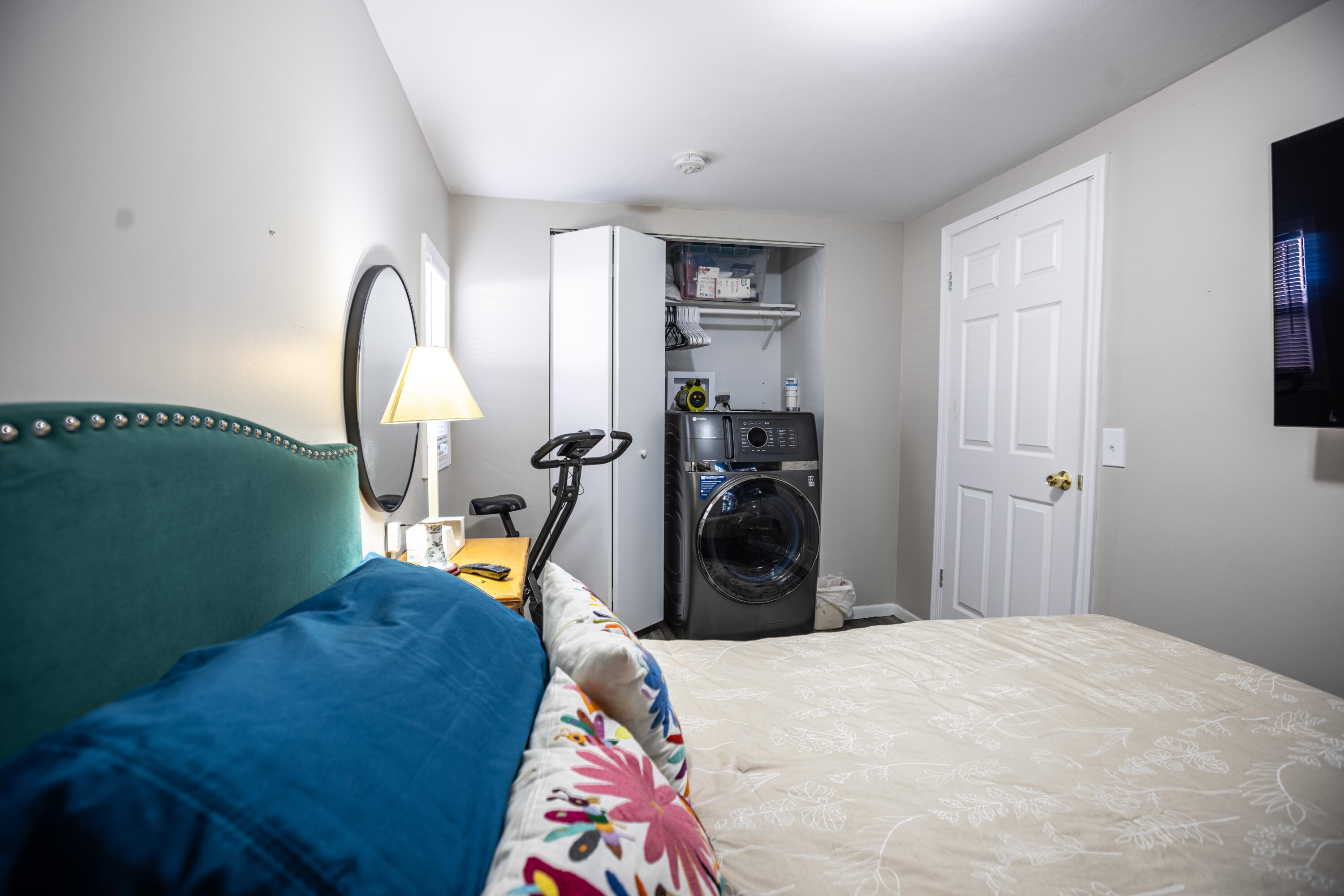 Racine, Wisconsin 53403, United States, 1 Bedroom Bedrooms, ,1 BathroomBathrooms,Residential,Active,236274