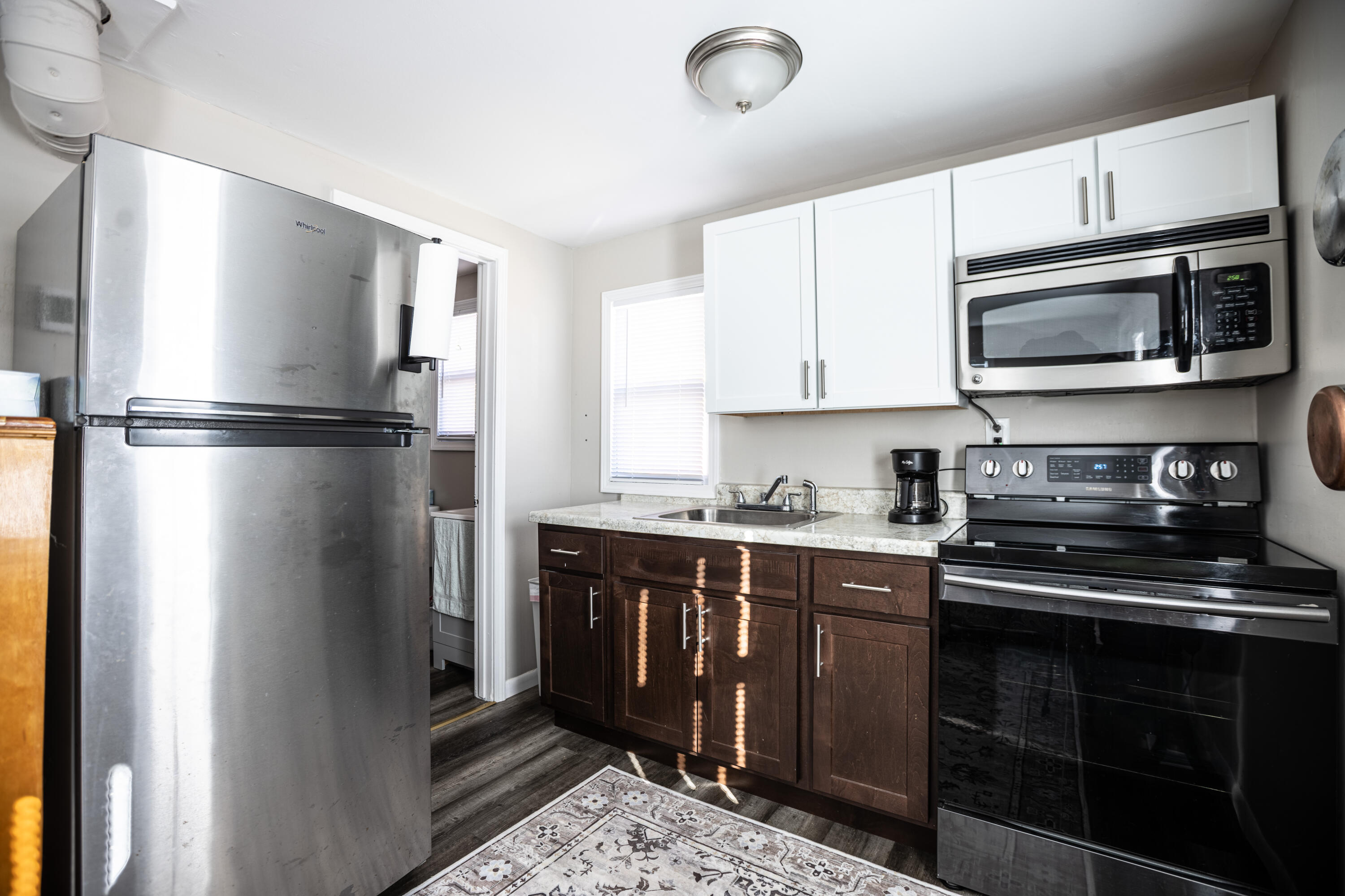 Racine, Wisconsin 53403, United States, 1 Bedroom Bedrooms, ,1 BathroomBathrooms,Residential,Active,236274