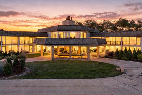 Photo of 3405 S Browns Lake Dr, Burlington, WI 53105 (MLS # 1977434)