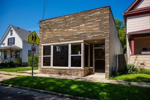 Photo of 716 43rd St, Kenosha, WI 53140 (MLS # 1977247)