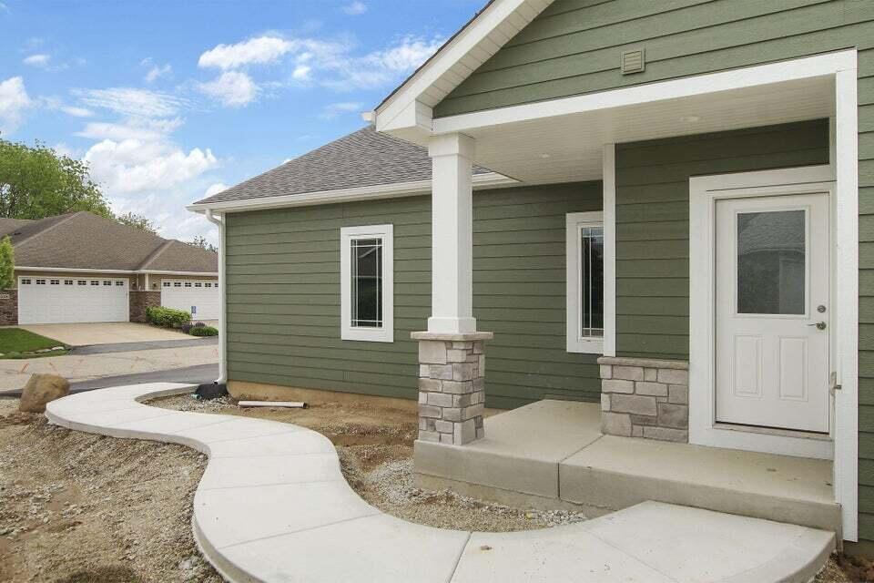 Twin Lakes, Wisconsin 53181, United States, 3 Bedrooms Bedrooms, ,3 BathroomsBathrooms,Residential,Active,184757