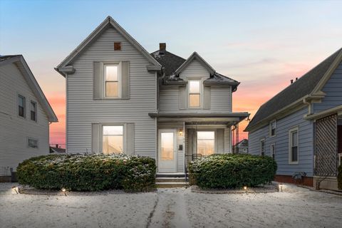 Photo of 1308 West Blvd, Racine, WI 53405 (MLS # 1946124)