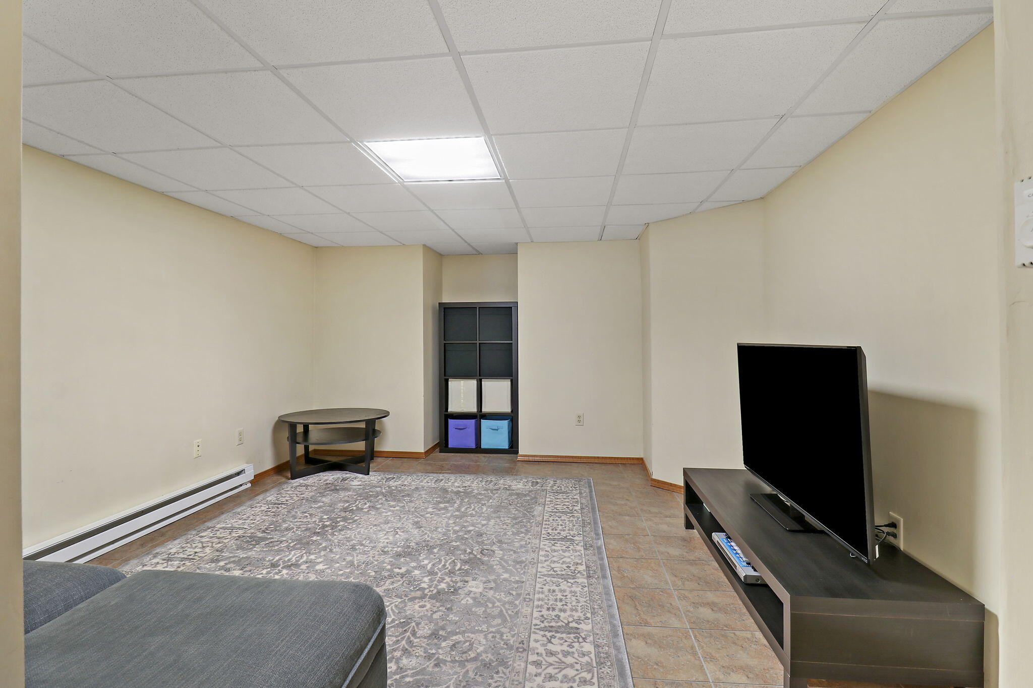 Kenosha, Wisconsin 53142, United States, 4 Bedrooms Bedrooms, ,3 BathroomsBathrooms,Residential,Pending,130717