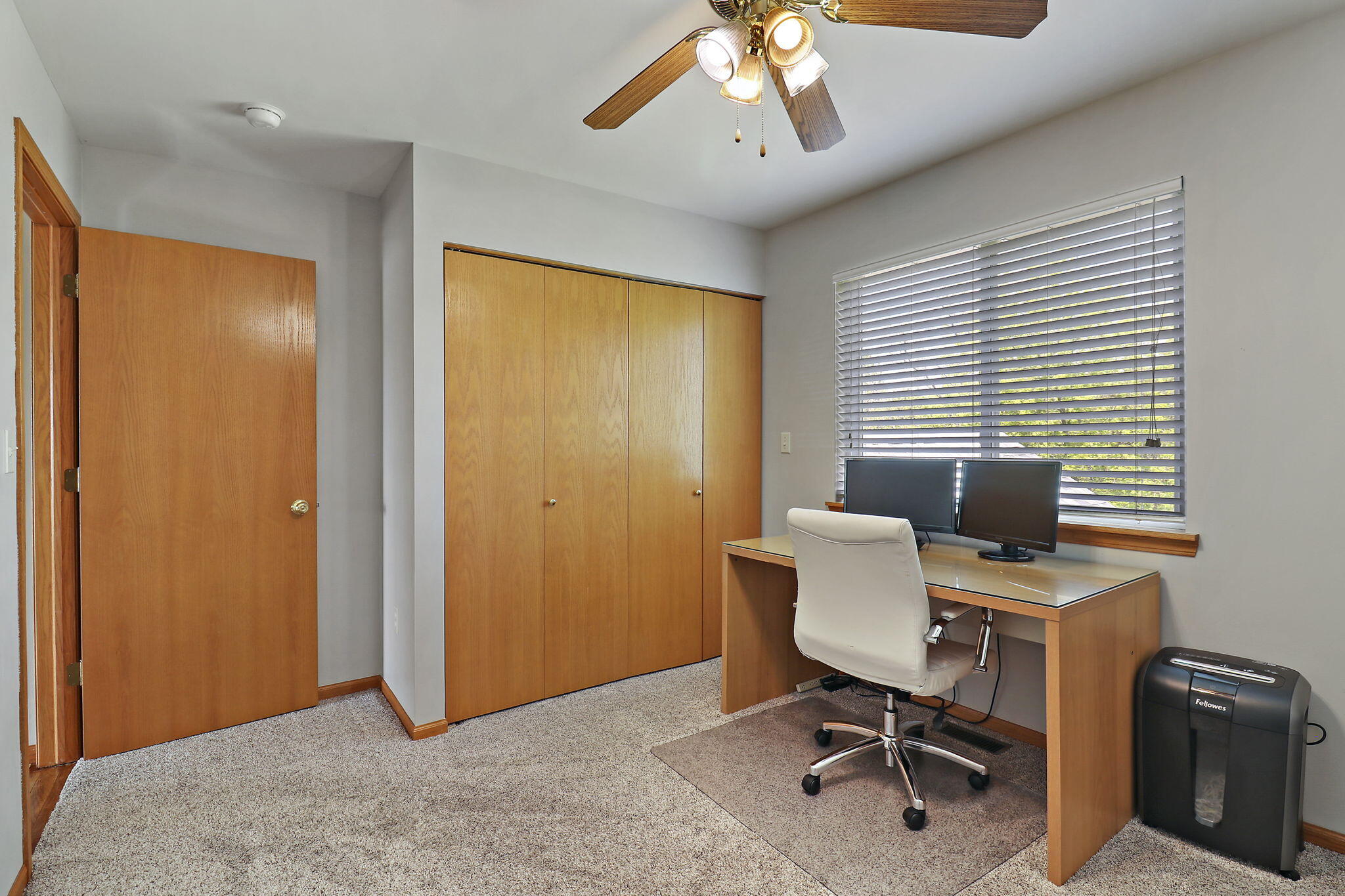 Kenosha, Wisconsin 53142, United States, 4 Bedrooms Bedrooms, ,3 BathroomsBathrooms,Residential,Pending,130717