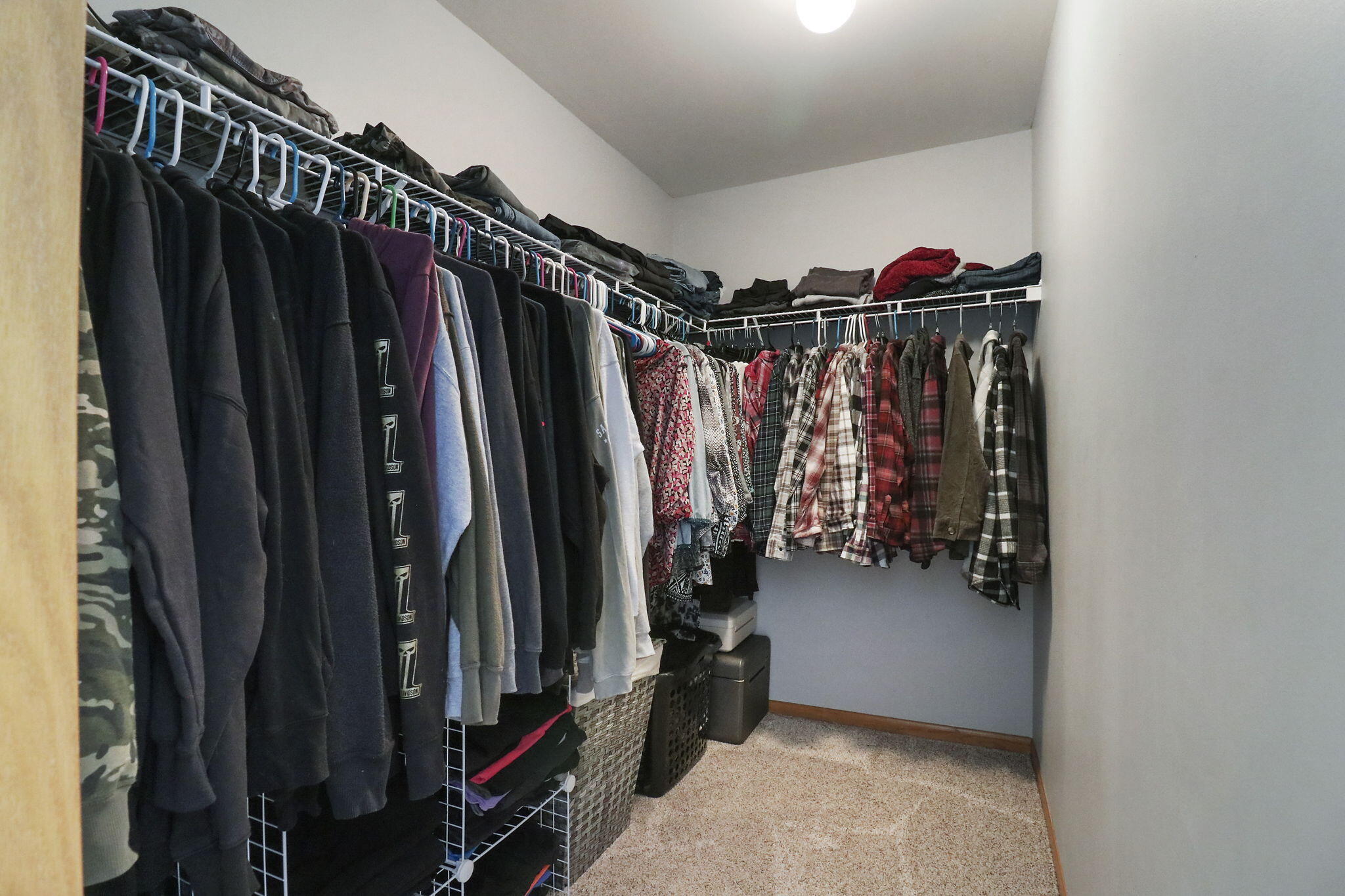 Kenosha, Wisconsin 53142, United States, 4 Bedrooms Bedrooms, ,3 BathroomsBathrooms,Residential,Pending,130717