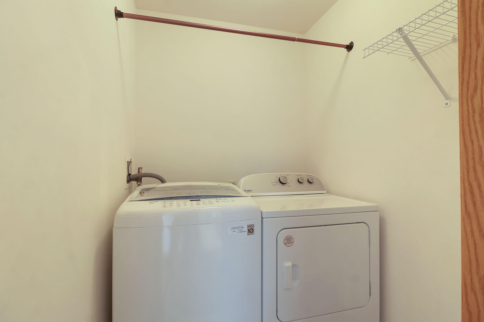 Kenosha, Wisconsin 53142, United States, 4 Bedrooms Bedrooms, ,3 BathroomsBathrooms,Residential,Pending,130717