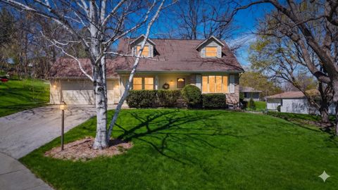 Photo of 2904 Tensleep Ter, Waukesha, WI 53188 (MLS # 1958958)
