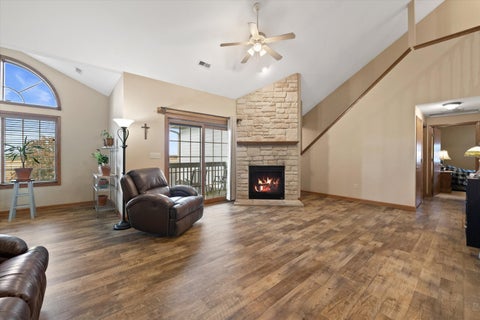 Photo of N161W19088 Oakland Dr, Jackson, WI 53037 (MLS # 1985261)