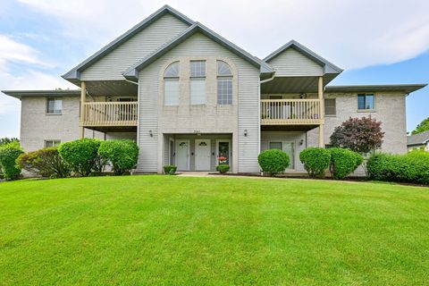 Photo of 9364 W Loomis Rd, Franklin, WI 53132 (MLS # 1927455)